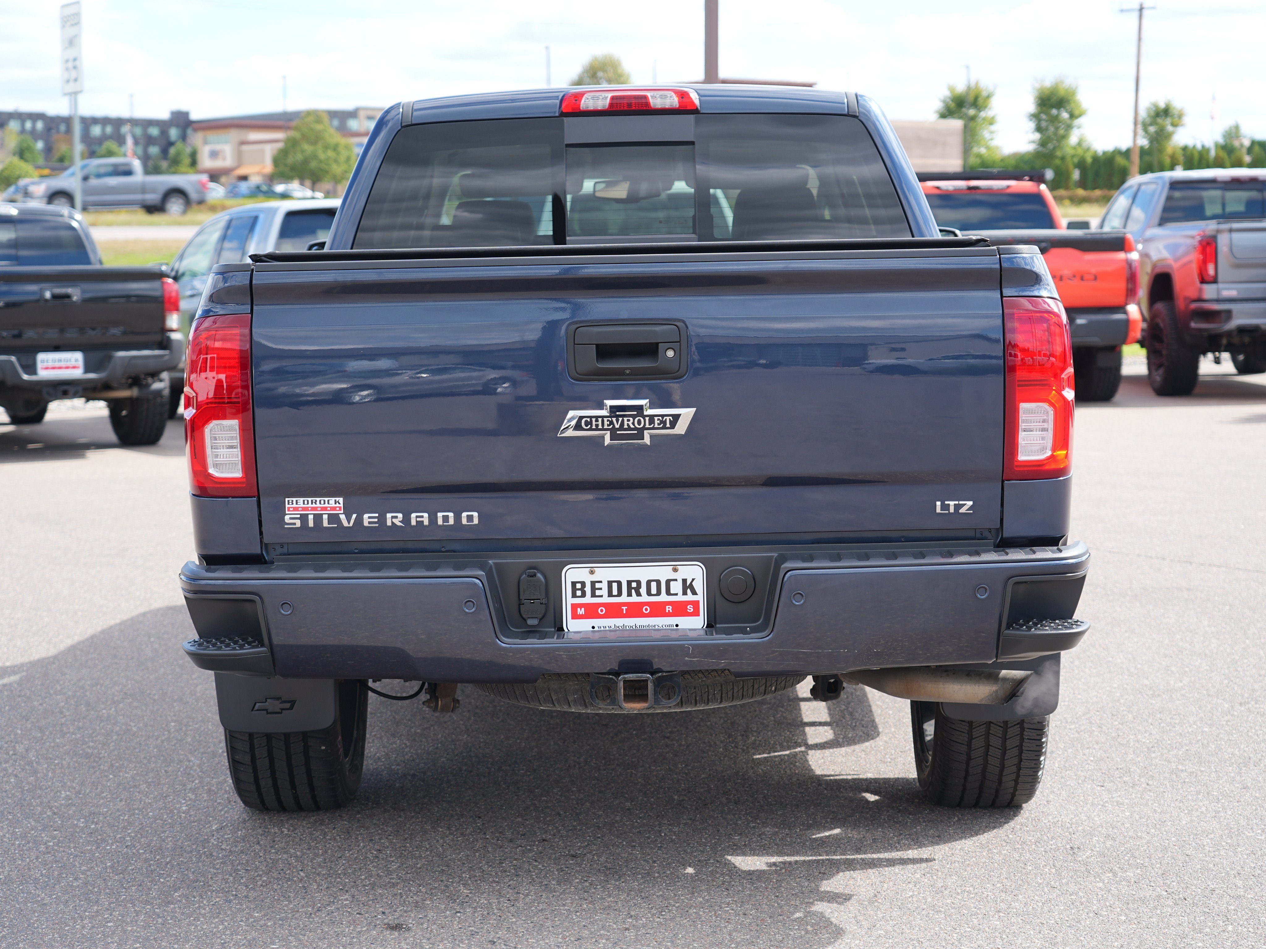 Used 2018 Chevrolet Silverado 1500 LTZ Z71 w/ Centennial Edition AWD/4WD image 4
