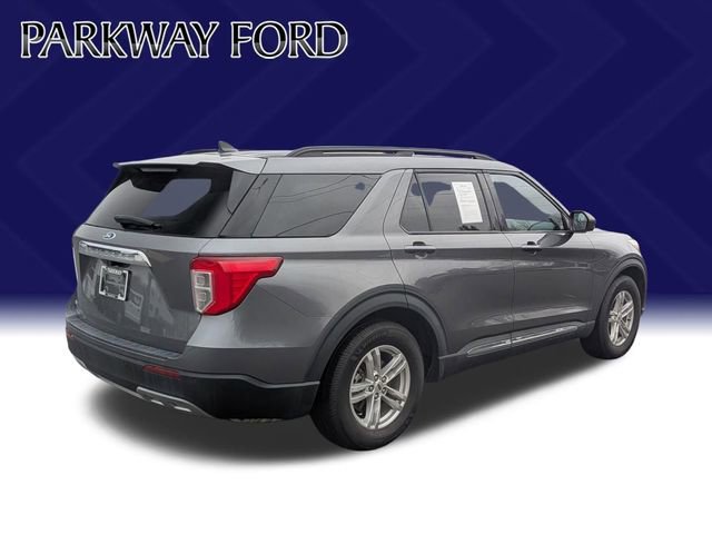 Used 2022 Ford Explorer XLT w/ Equipment Group 202A image 5