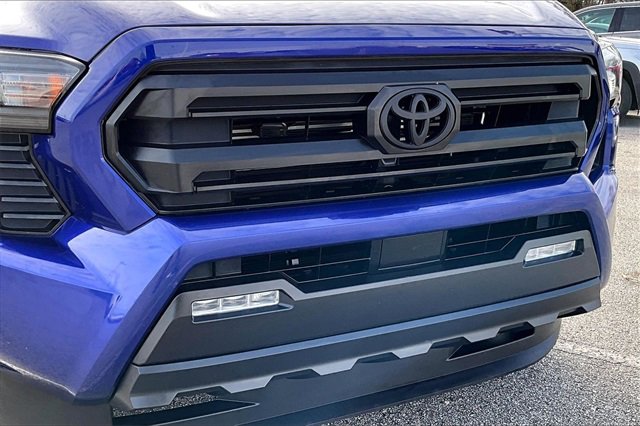 Used 2025 Toyota Tacoma SR5 image 27