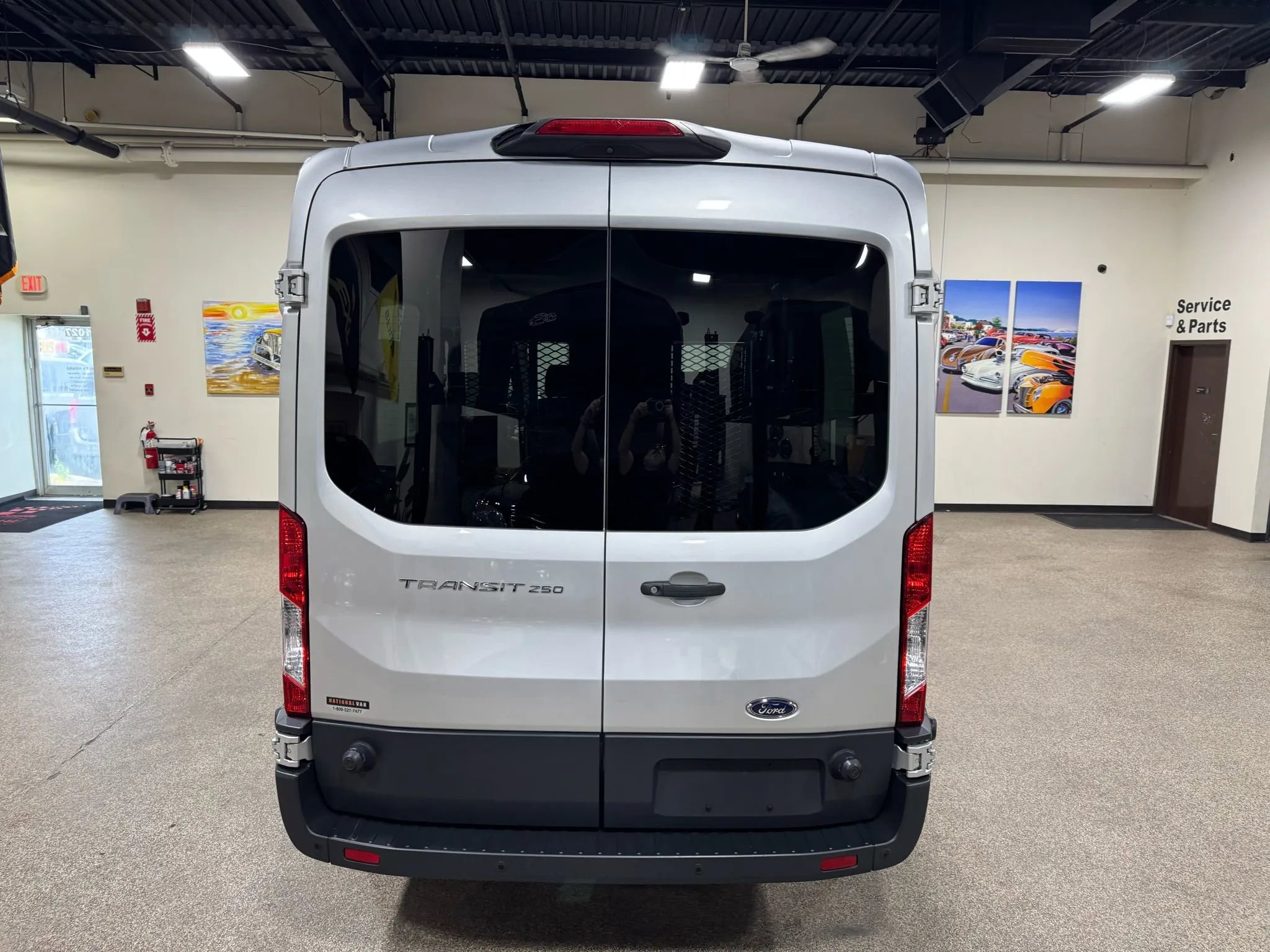 Used 2018 Ford Transit 250 148 Medium Roof image 21
