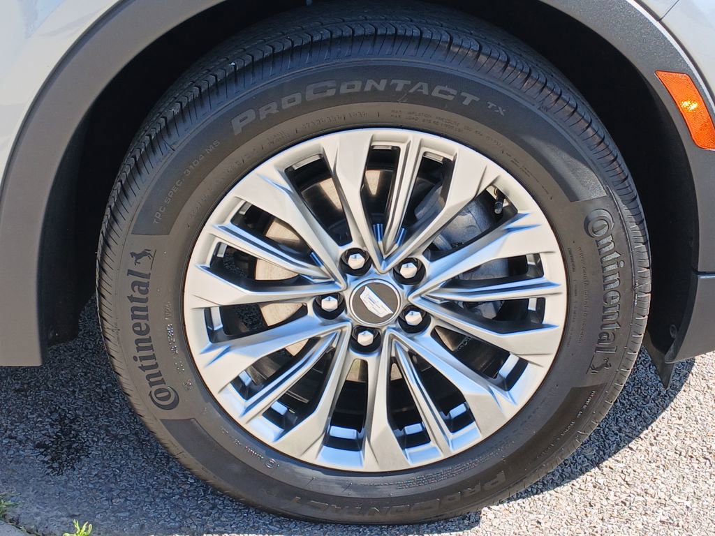 Certified 2024 Cadillac XT4 Premium Luxury AWD/4WD image 33