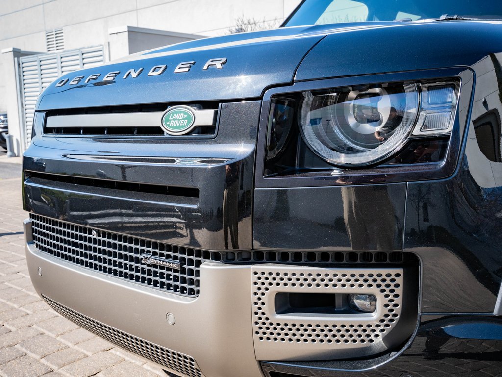 Used 2023 Land Rover Defender 130 X-Dynamic SE AWD/4WD image 3