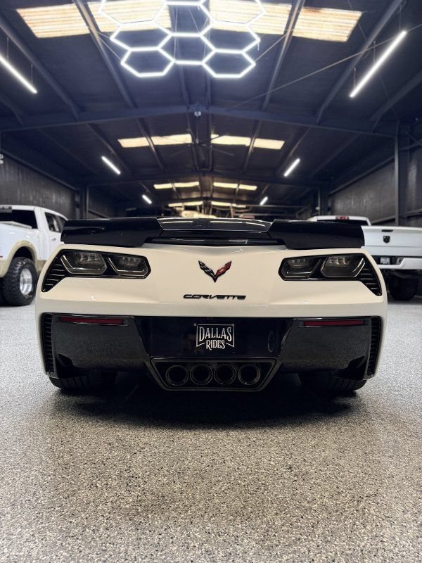 Used 2017 Chevrolet Corvette Z06 w/ Z07 Performance Package RWD image 6