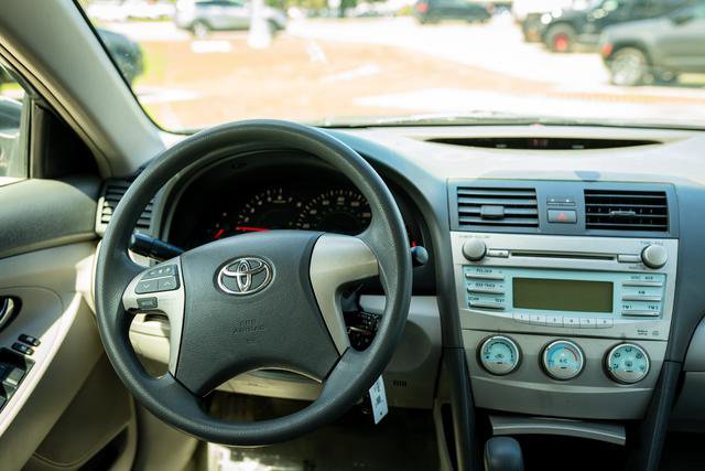 Used 2007 Toyota Camry LE image 6