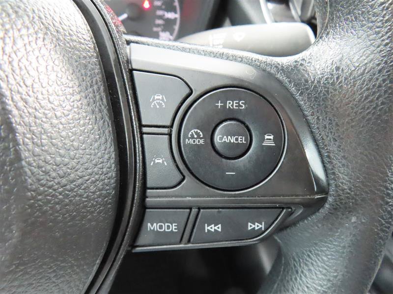 Used 2025 Toyota Corolla LE FWD image 21