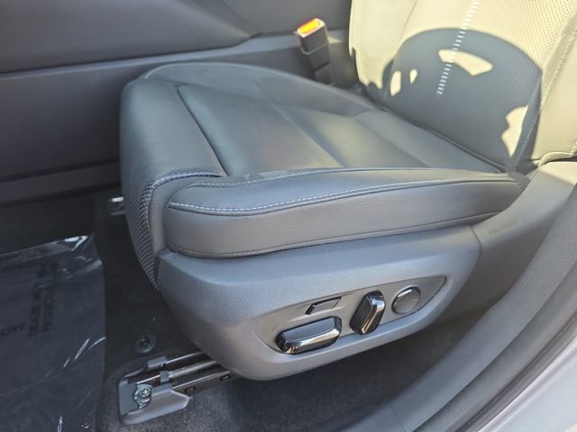 Used 2025 Lexus TX 550h AWD Plug-In Hybrid w/ Technology Package image 30