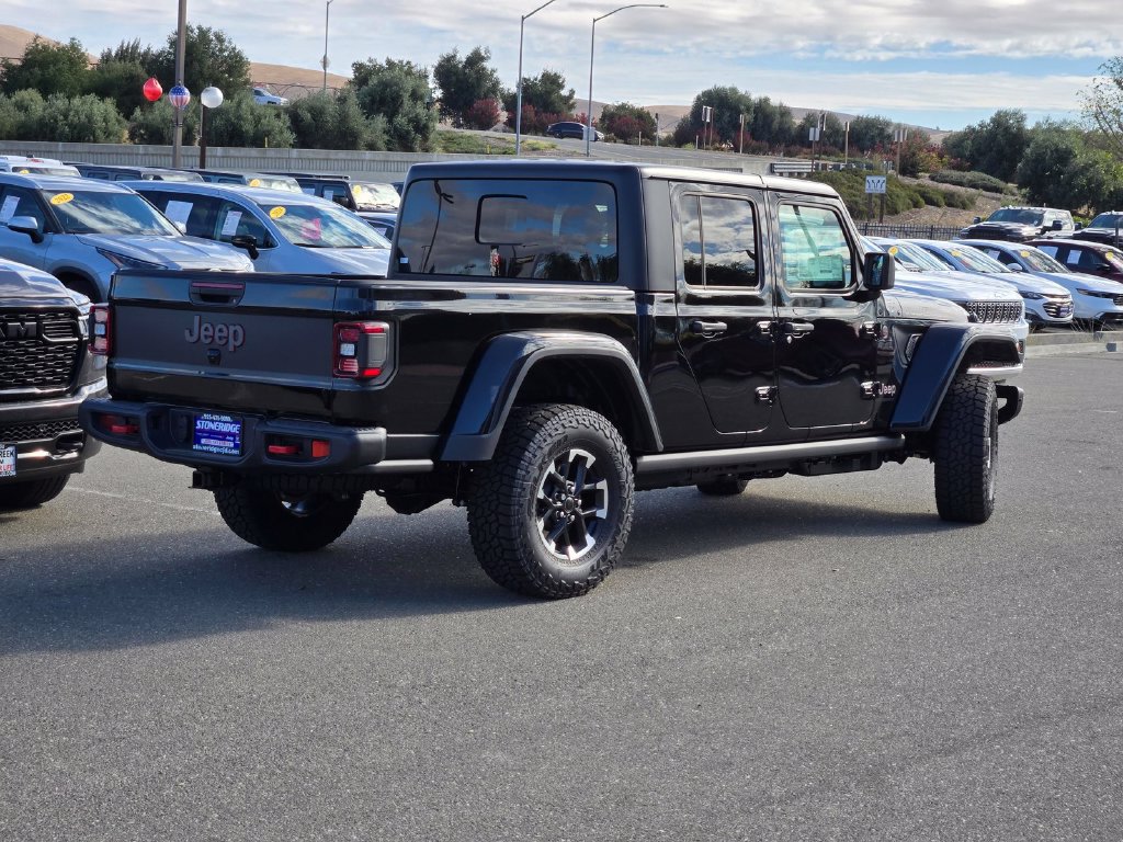 New 2026 Jeep Gladiator Rubicon AWD/4WD image 3