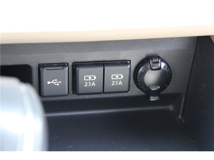 Used 2020 Toyota Highlander Limited AWD/4WD image 29