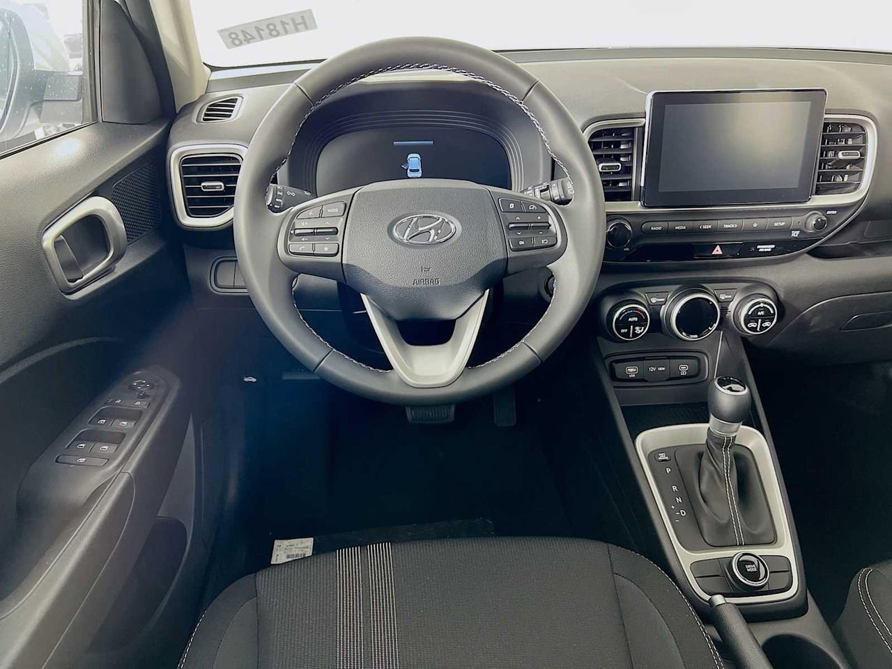 New 2025 Hyundai Venue SEL image 15