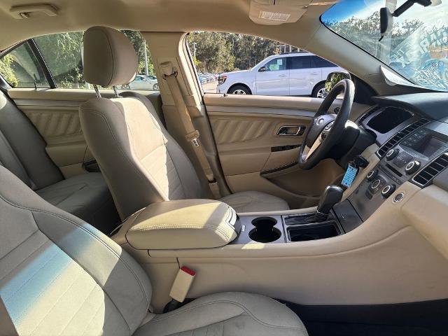 Certified 2017 Ford Taurus SE image 29