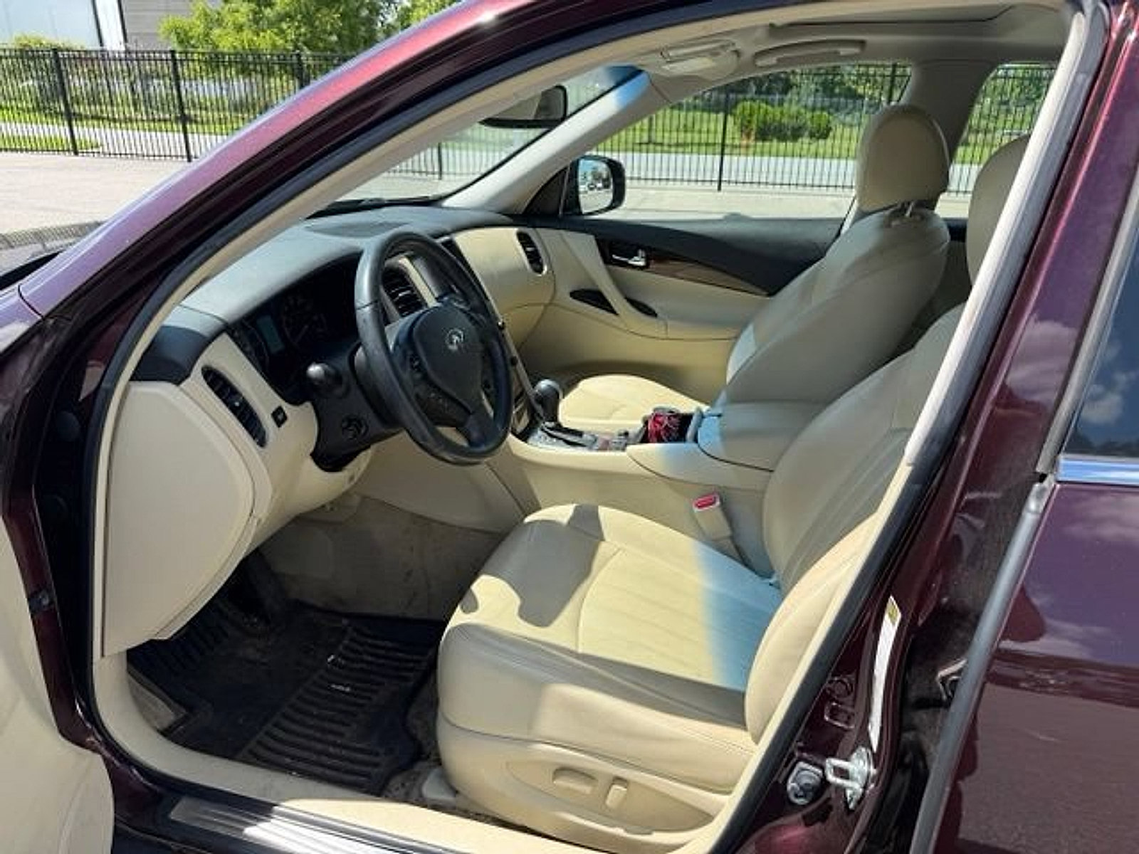 Used 2017 INFINITI QX50 AWD w/ Premium Plus Package image 9