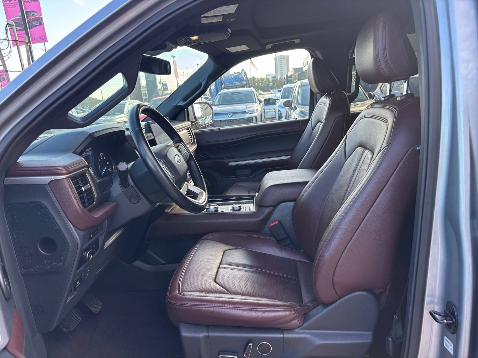 Used 2023 Ford Expedition Max Limited AWD/4WD image 28