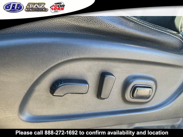 Used 2019 Nissan Titan PRO-4X w/ Pro-4x Convenience Package image 11