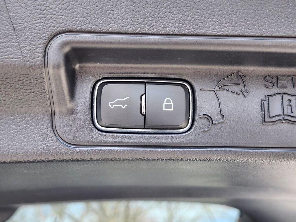 Certified 2025 Ford Explorer ST AWD/4WD image 37