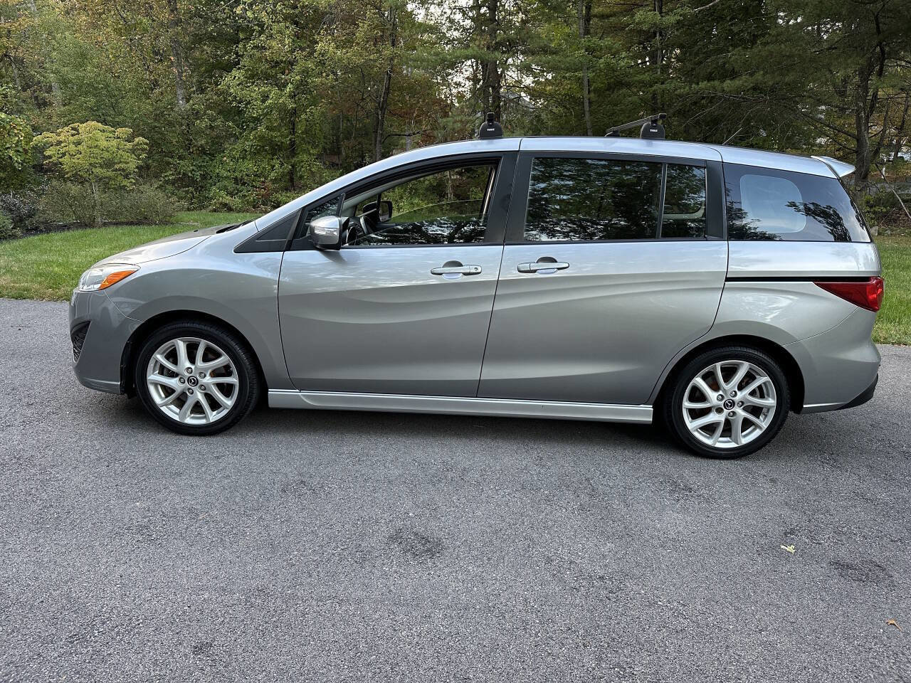 Used 2013 MAZDA MAZDA5 Touring image 4