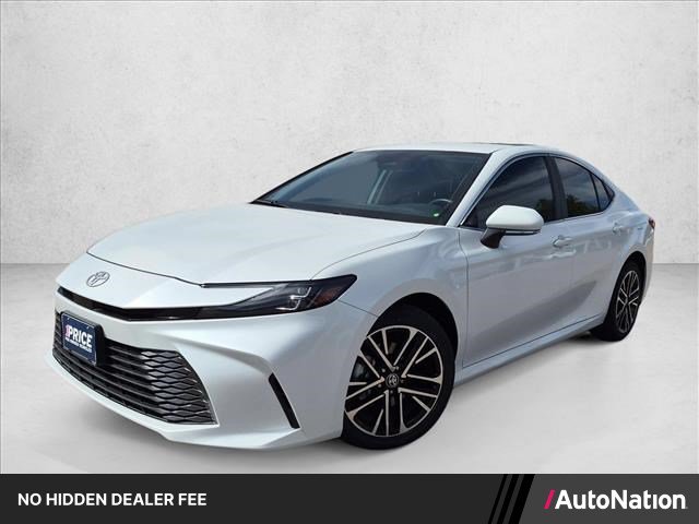 Used 2026 Toyota Camry XLE AWD/4WD image 1