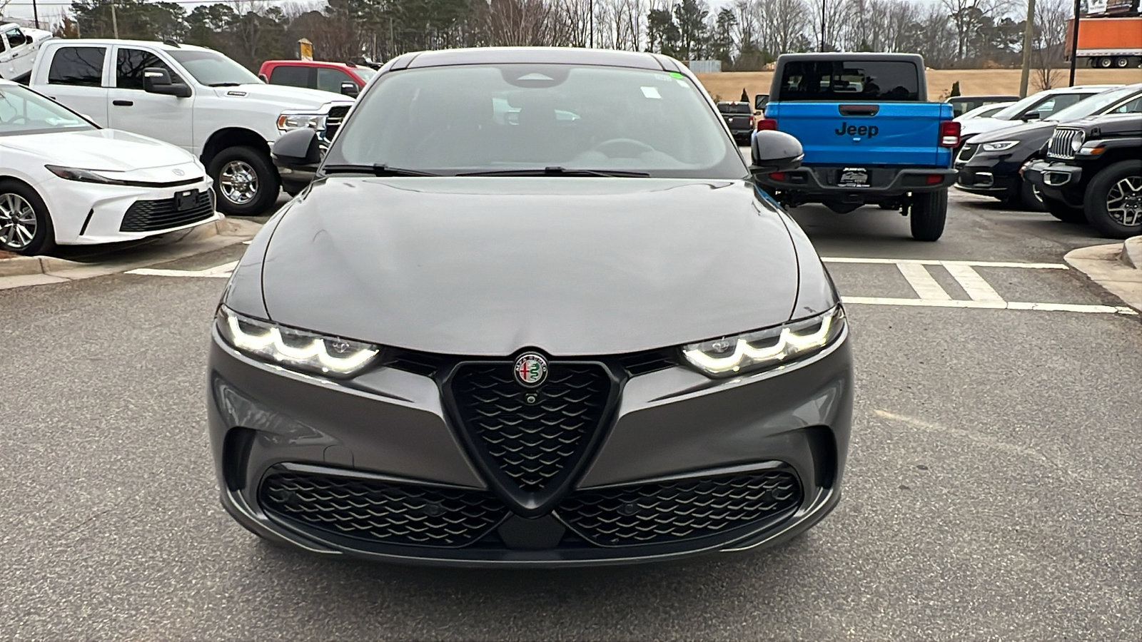 Used 2024 Alfa Romeo Tonale Veloce image 3