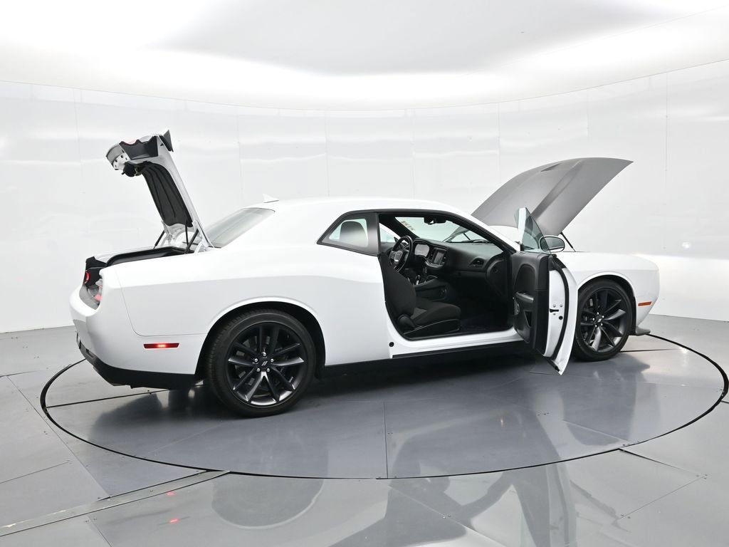 Used 2021 Dodge Challenger R/T w/ Performance Handling Group image 4