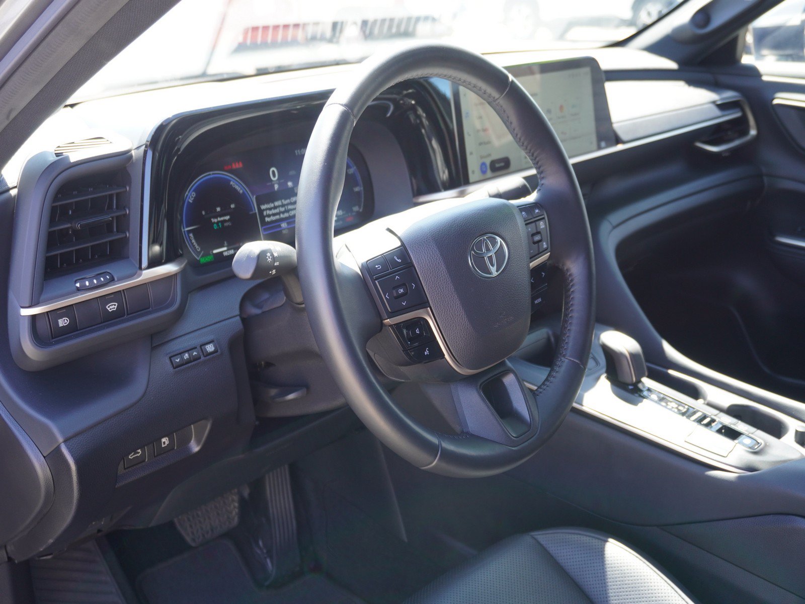 Used 2023 Toyota Crown w/ Carpet Mat Package (TMS) AWD/4WD image 20