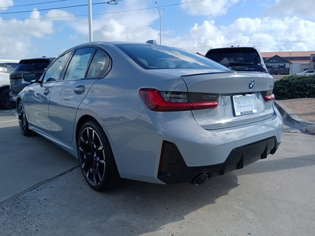 New 2026 BMW 330i Sedan w/ M Sport Package RWD image 7