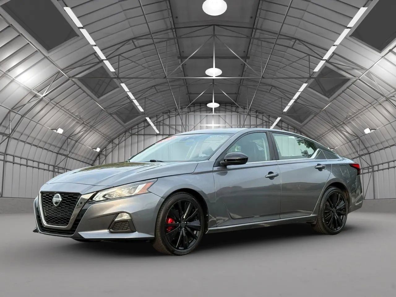 Used 2021 Nissan Altima 2.5 SR image 3