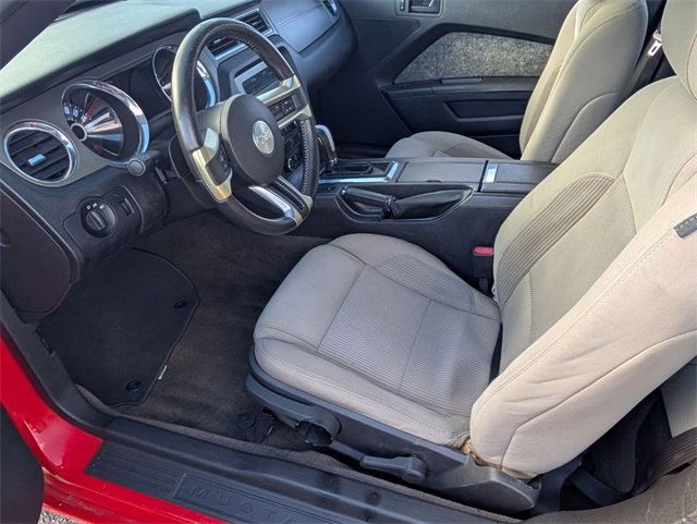 Used 2014 Ford Mustang Convertible image 5