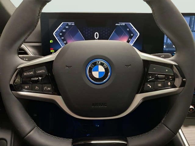 Used 2025 BMW i4 xDrive40i w/ Parking Assistance Package image 43