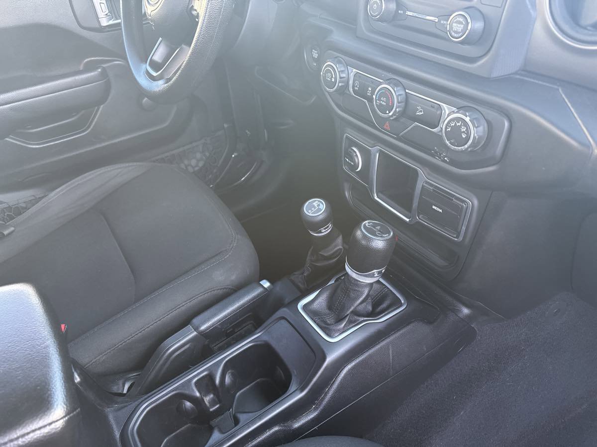 Used 2018 Jeep Wrangler Sport AWD/4WD image 10