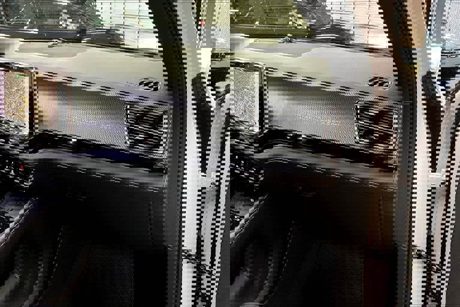 New 2026 Volkswagen Atlas Cross Sport SEL image 28