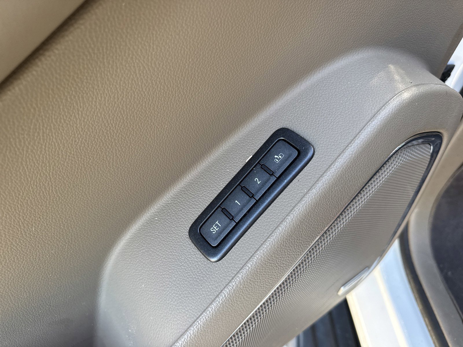 Used 2018 Chevrolet Tahoe LT w/ Max Trailering Package image 13