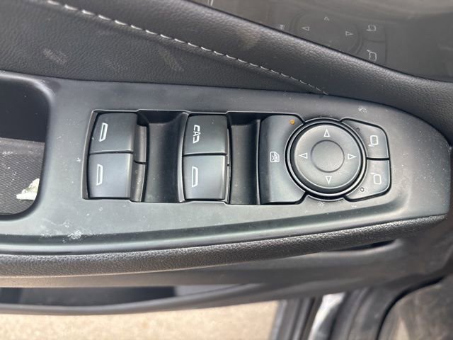 Used 2023 Chevrolet Traverse LT image 24