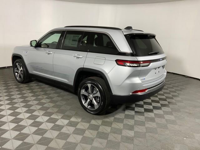 Used 2024 Jeep Grand Cherokee Limited 4xe w/ Luxury Tech Group II image 13