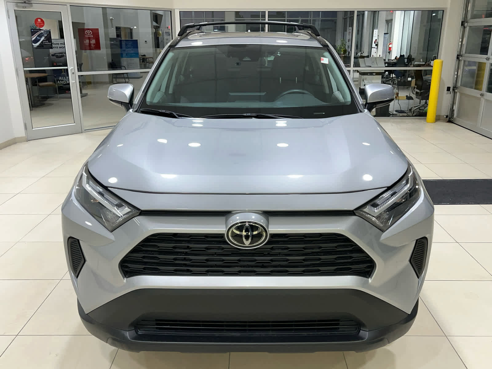 Used 2023 Toyota RAV4 XLE w/ Convenience Package AWD/4WD image 3
