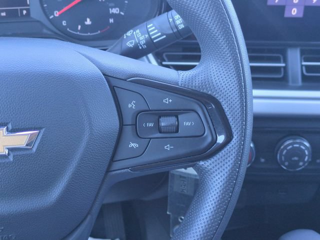 Used 2024 Chevrolet Trax LS w/ LS Convenience Package FWD image 17