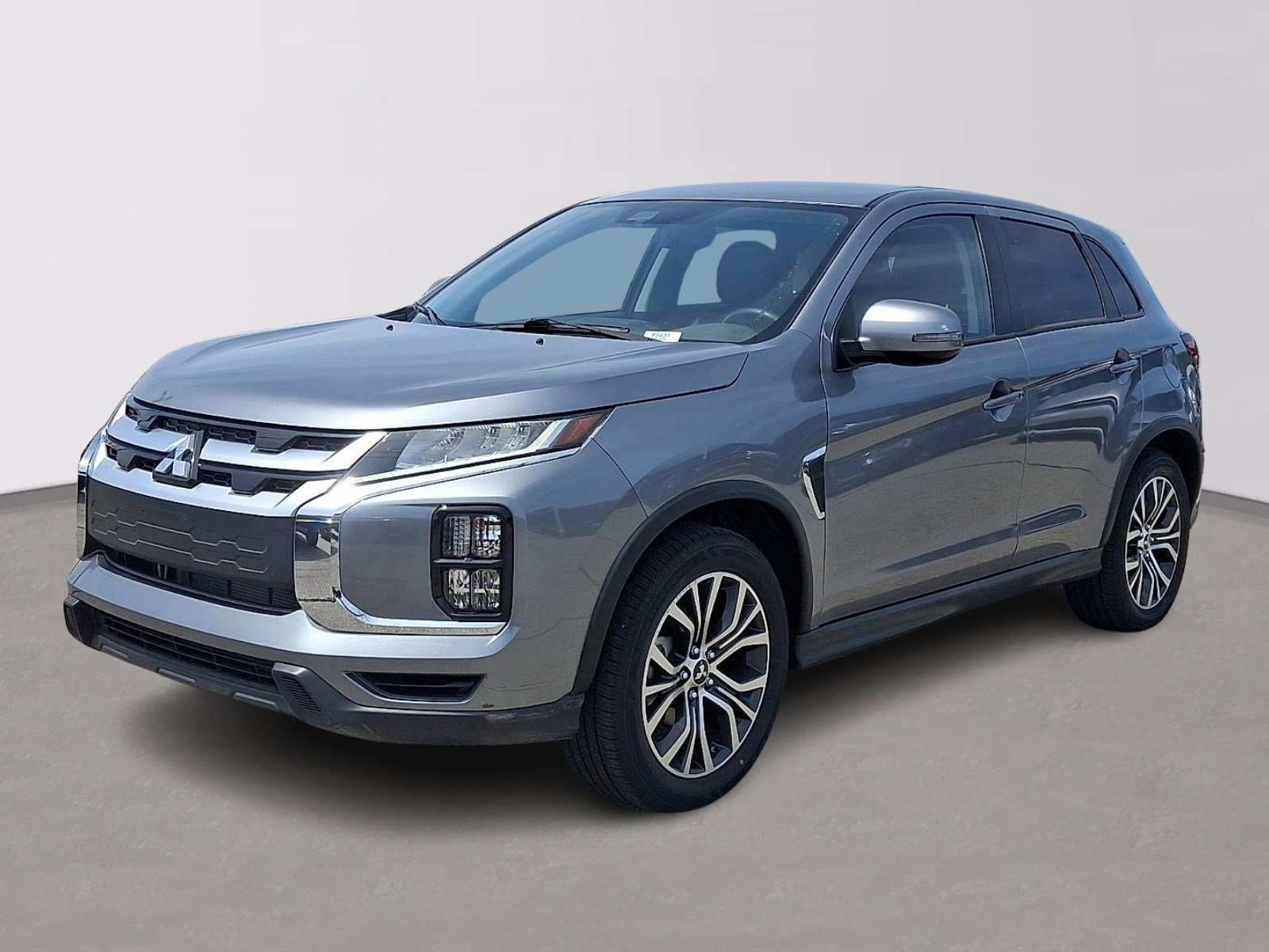 Used 2025 Mitsubishi Outlander Sport SE image 3