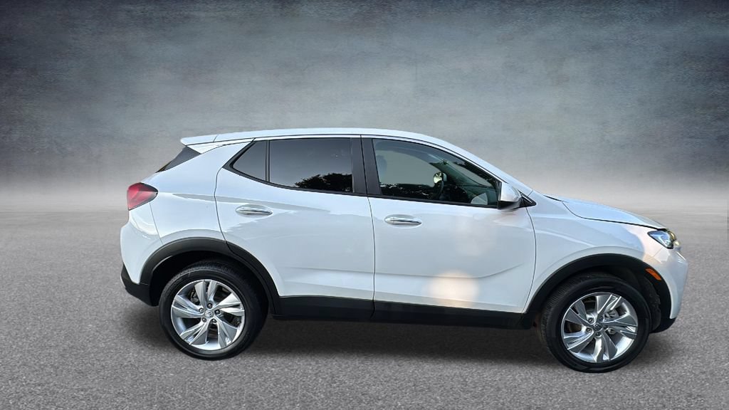 Used 2025 Buick Encore GX Preferred AWD/4WD image 32