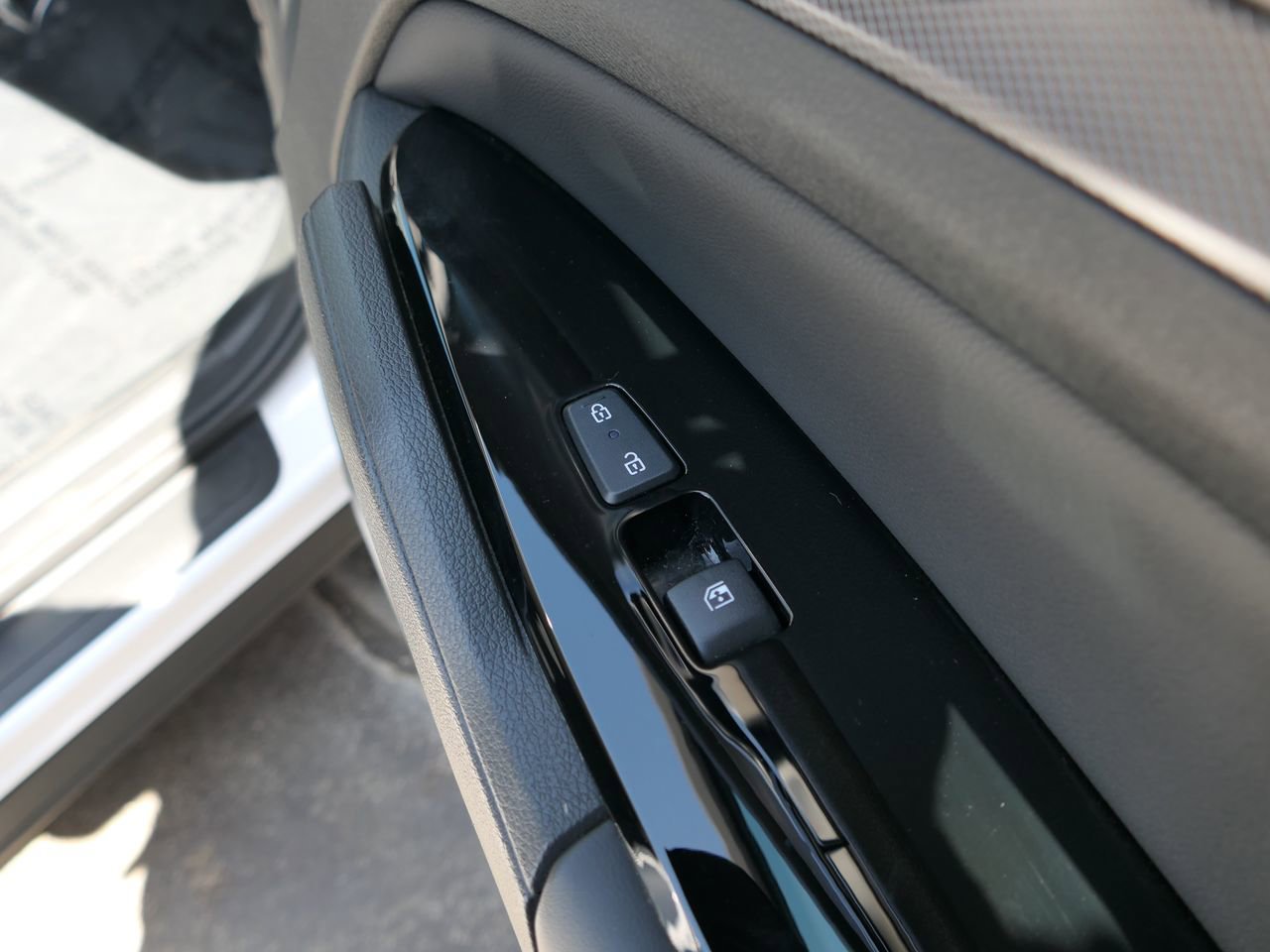 Used 2023 Kia Sportage SX image 26