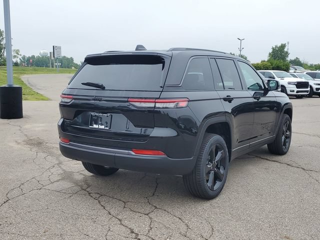 New 2026 Jeep Grand Cherokee Limited w/ Limited Altitude Package AWD/4WD image 7