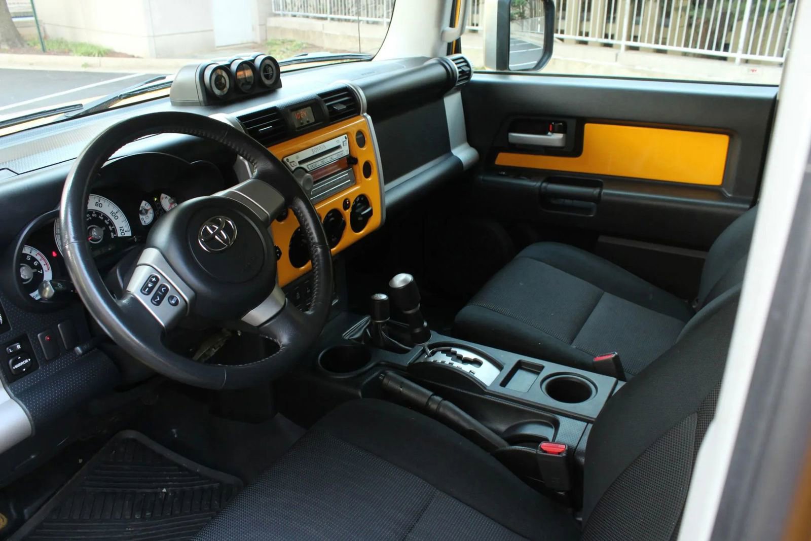 Used 2007 Toyota FJ Cruiser 4WD image 14