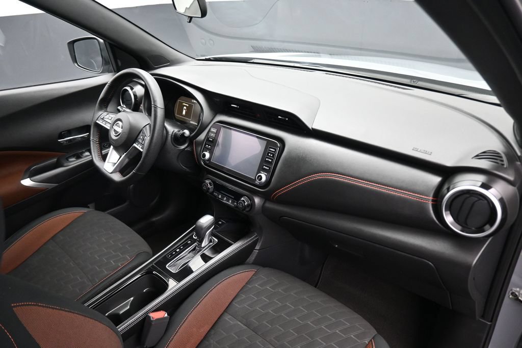 Used 2023 Nissan Kicks SR FWD image 41