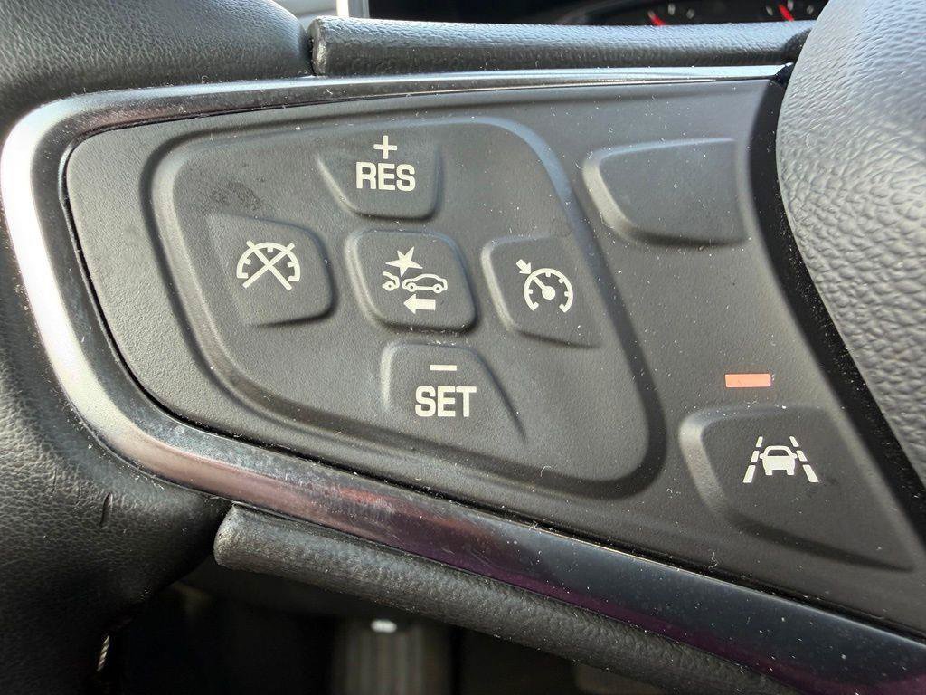 Used 2024 Chevrolet Equinox LT AWD/4WD image 17