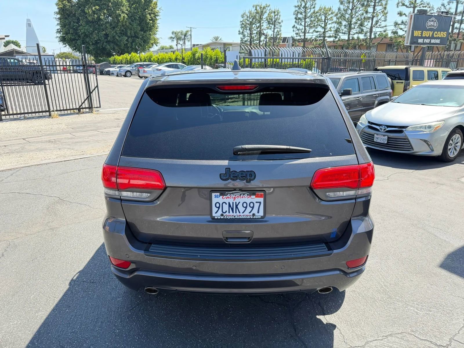 Used 2014 Jeep Grand Cherokee Altitude RWD image 16