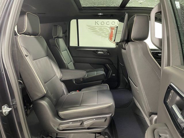 New 2026 Chevrolet Suburban Premier image 22