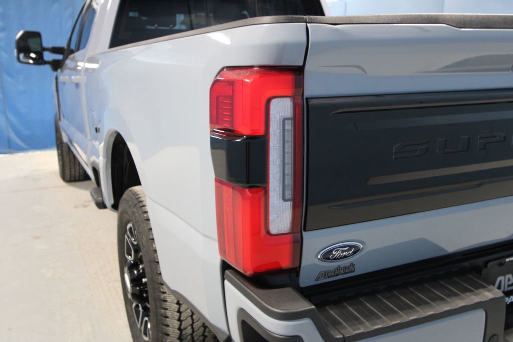Used 2025 Ford F350 Platinum image 39