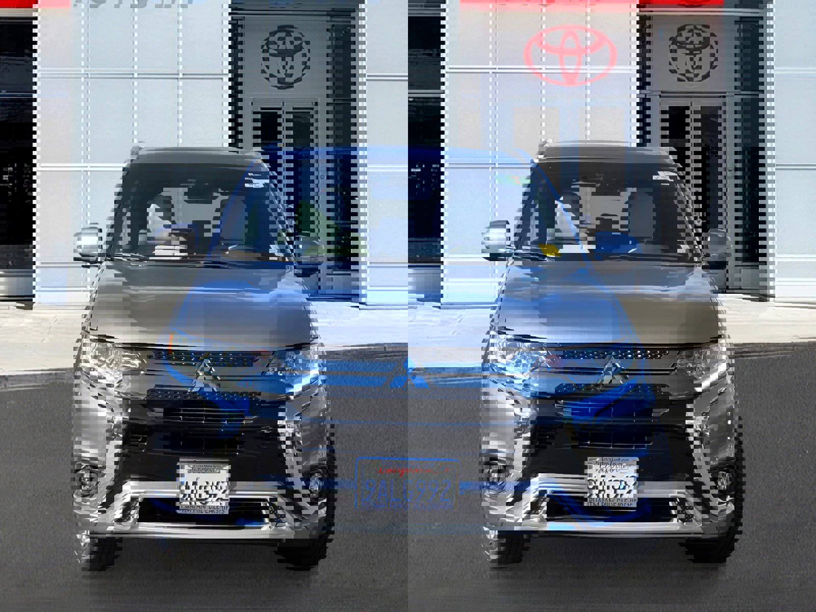 Used 2022 Mitsubishi Outlander SEL image 2