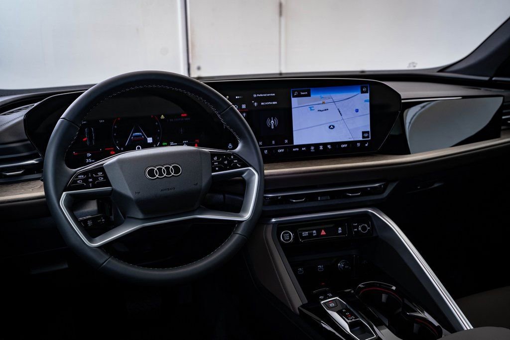 New 2025 Audi Q5 Premium Plus image 4