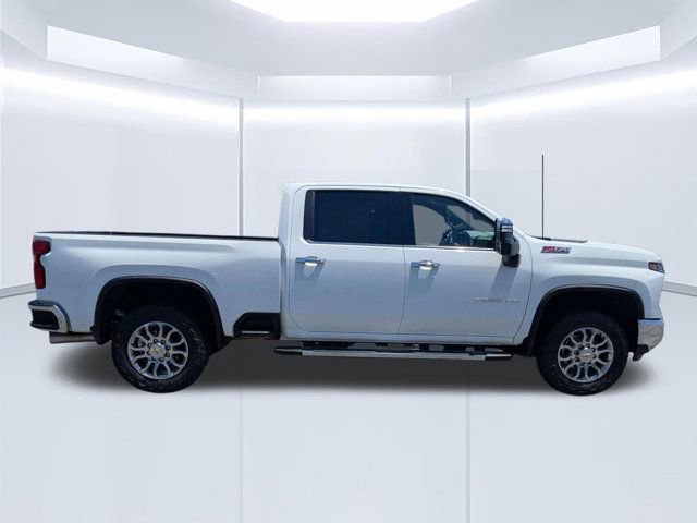 Used 2024 Chevrolet Silverado 2500 LTZ w/ LTZ Plus Package AWD/4WD image 3