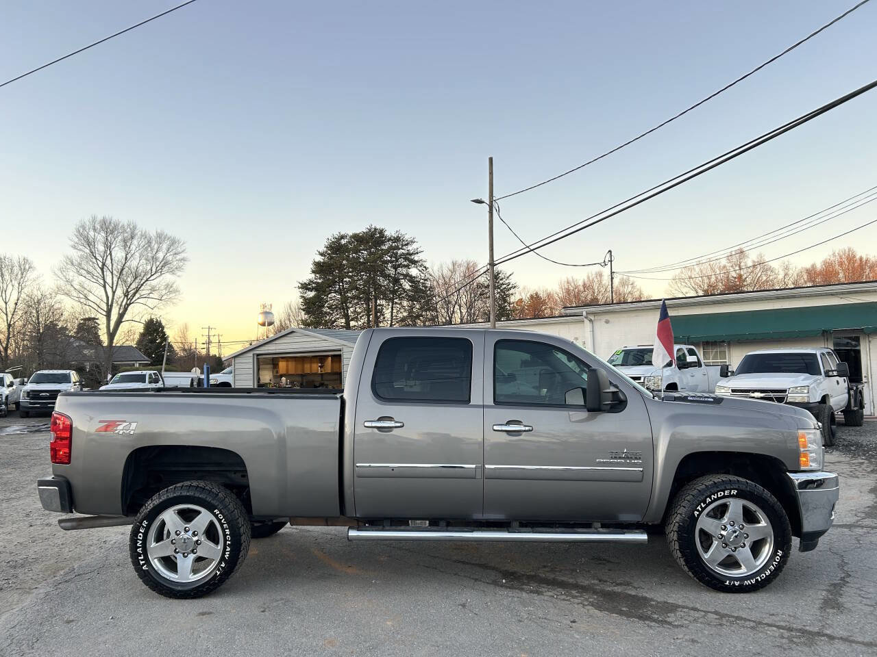 Used 2014 Chevrolet Silverado 2500 LT w/ Texas Edition image 5
