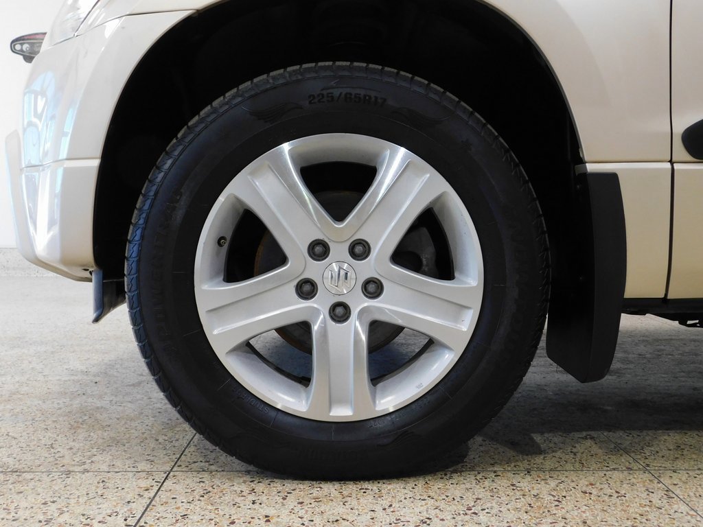 Used 2007 Suzuki Grand Vitara Luxury image 20