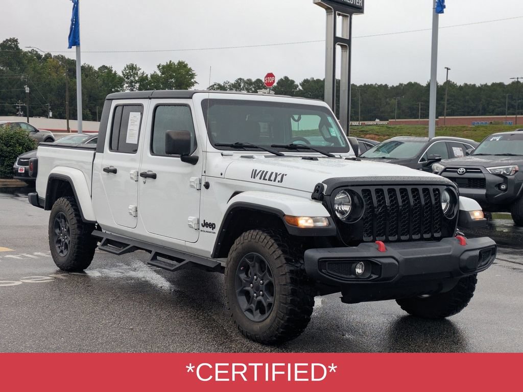 Used 2023 Jeep Gladiator Sport AWD/4WD image 2